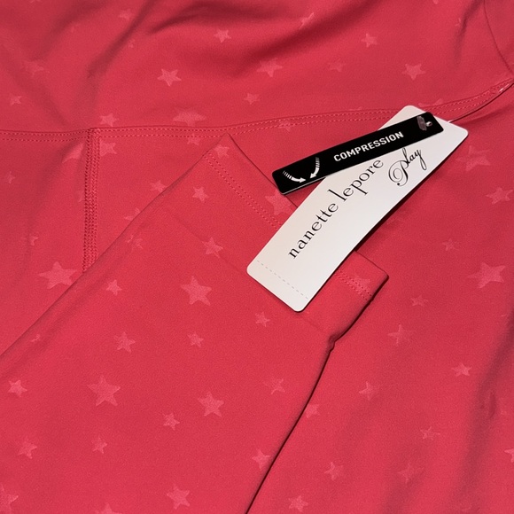 Nanette Lepore coral stars compression 7/8th length leggings, NWT - Picture 4 of 5